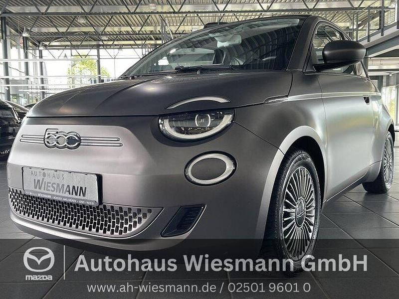 Grau Gebraucht 2021 Fiat 500e Icon Cabrio | 17.990 € (Guter Preis) - Bild 1/4