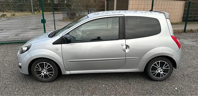 Second-hand Renault Twingo Dynamique 75 CP (55 kW) 2012 Argintiu Hatchback