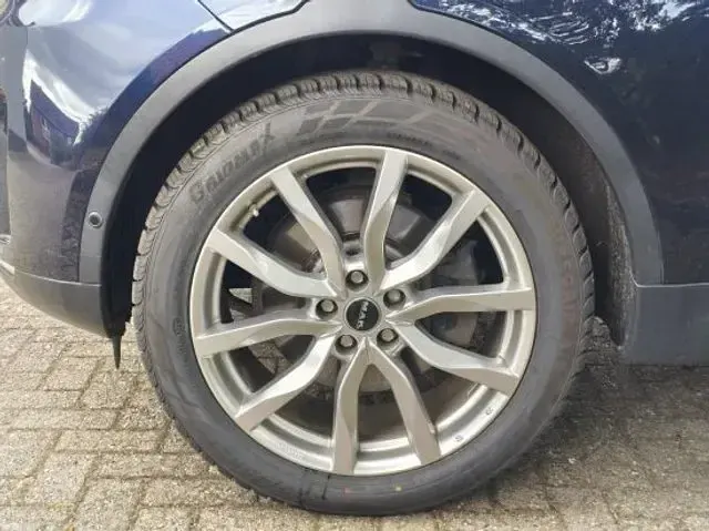 Gebraucht Land Rover Discovery HSE 241 PS (177 kW) 2017 Blau metallic SUV