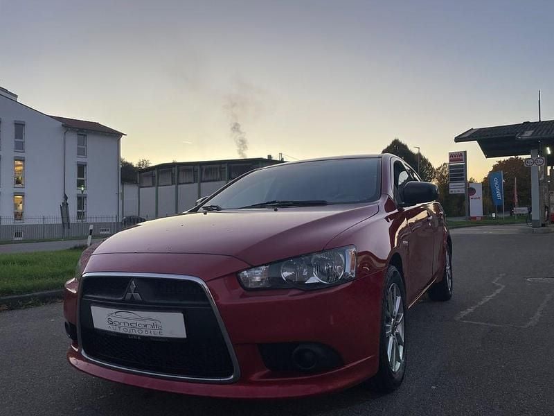 Rot Gebraucht 2016 Mitsubishi Lancer Limousine | 4.950 € (Guter Preis) - Bild 1/4