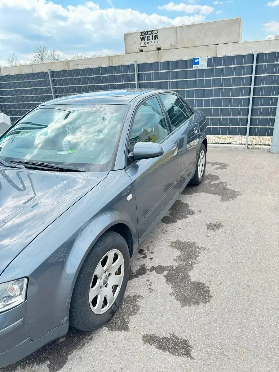 Gebraucht Audi A4 131 PS (96 kW) 2002 Grau Limousine