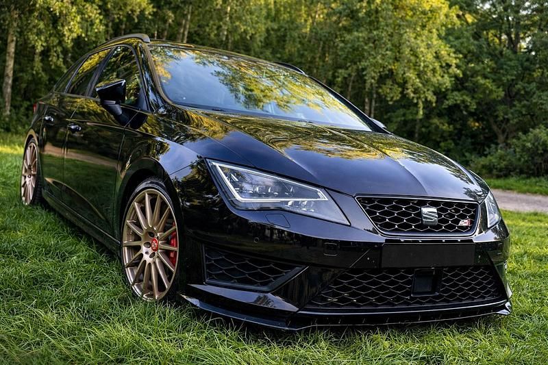 Second-hand Seat Leon CUPRA 280 CP (205 kW) 2015 Negru Break