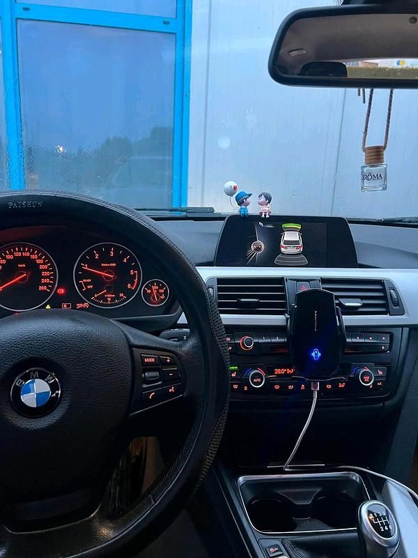 Gebraucht BMW 316 116 PS (85 kW) 2014 Schwarz Kombi