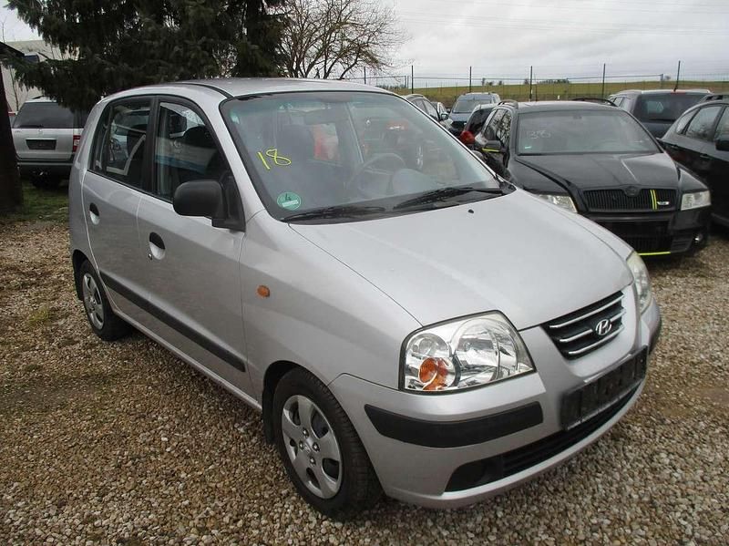 Gebraucht Hyundai Atos 58 PS (42 kW) 2005 Silber Kleinwagen