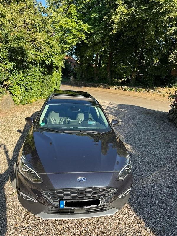 Gebraucht Ford Focus Active 150 PS (110 kW) 2020 Grau Kombi