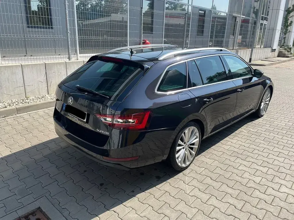 Gebraucht Skoda Superb Style 190 PS (139 kW) 2017 Schwarz Kombi