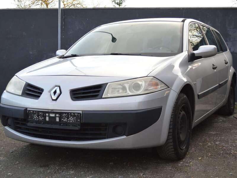 Platingrau Gebraucht 2008 Renault Mégane GrandTour Authentique Kombi | 1.999 € (Teuer) - Bild 1/4