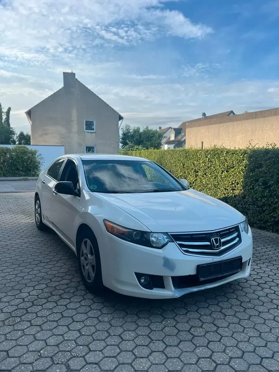 Gebraucht Honda Accord 150 PS (110 kW) 2008 Weiß Limousine