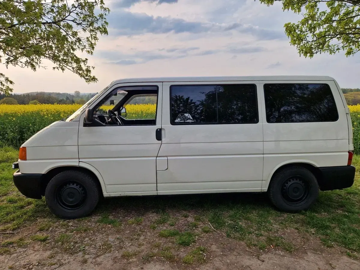 Second-hand VW Caravelle 68 CP (50 kW) 2002 Alb Van