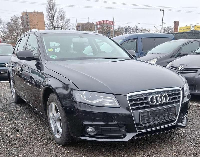 Gebraucht Audi A4 Attraction 143 PS (105 kW) 2010 Brillantschwarz Kombi