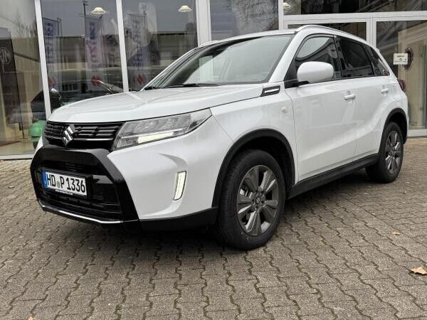 Weiß (white) Neu 2025 Suzuki Vitara Comfort SUV | 25.000 € (Superpreis) - Bild 1/4
