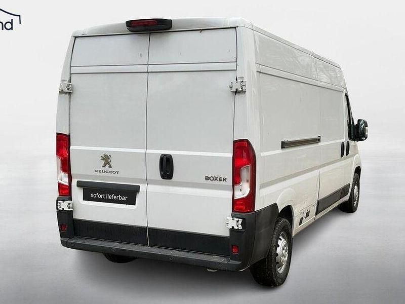 Gebraucht Peugeot Boxer 140 PS (102 kW) 2024 Weiß Van
