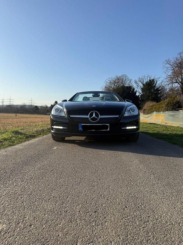 Gebraucht Mercedes SLK200 184 PS (135 kW) 2014 Schwarz Cabrio