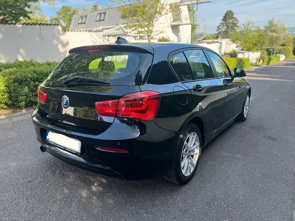 Second-hand BMW 116 109 CP (80 kW) 2015 Negru Hatchback