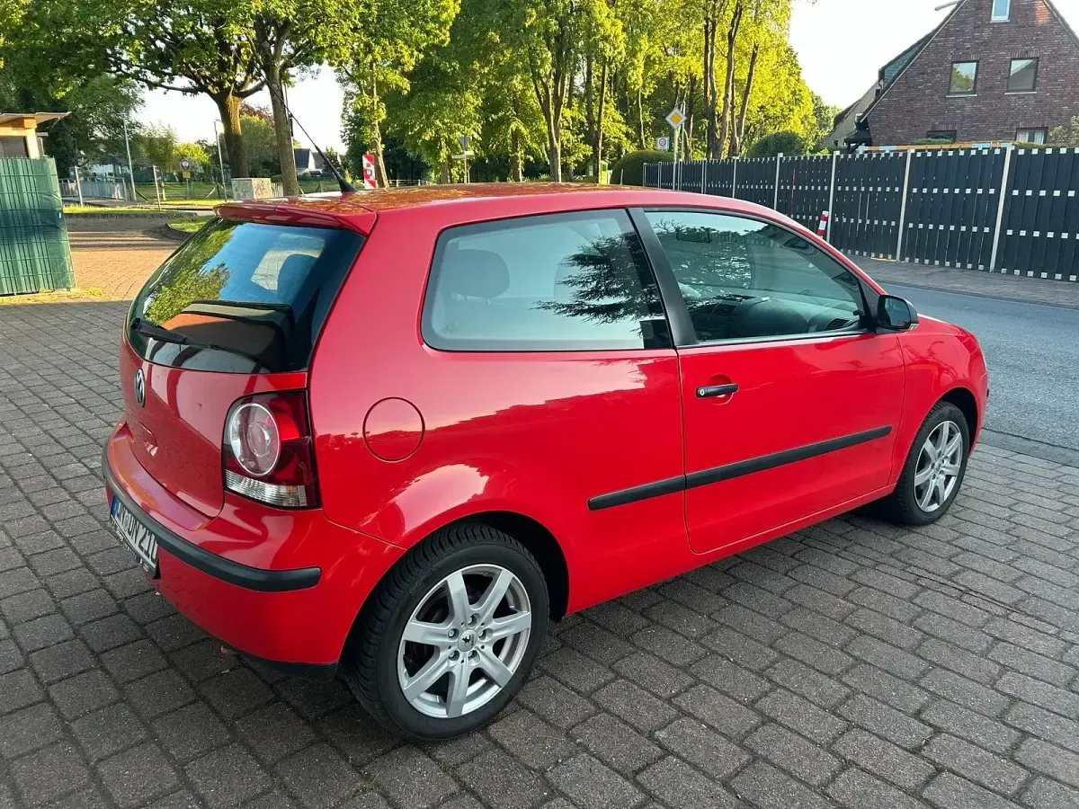 Gebraucht VW Polo 60 PS (44 kW) 2008 Rot Kleinwagen