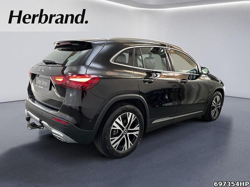 Gebraucht Mercedes GLA200 Progressive 150 PS (110 kW) 2025 Nachtschwarz SUV
