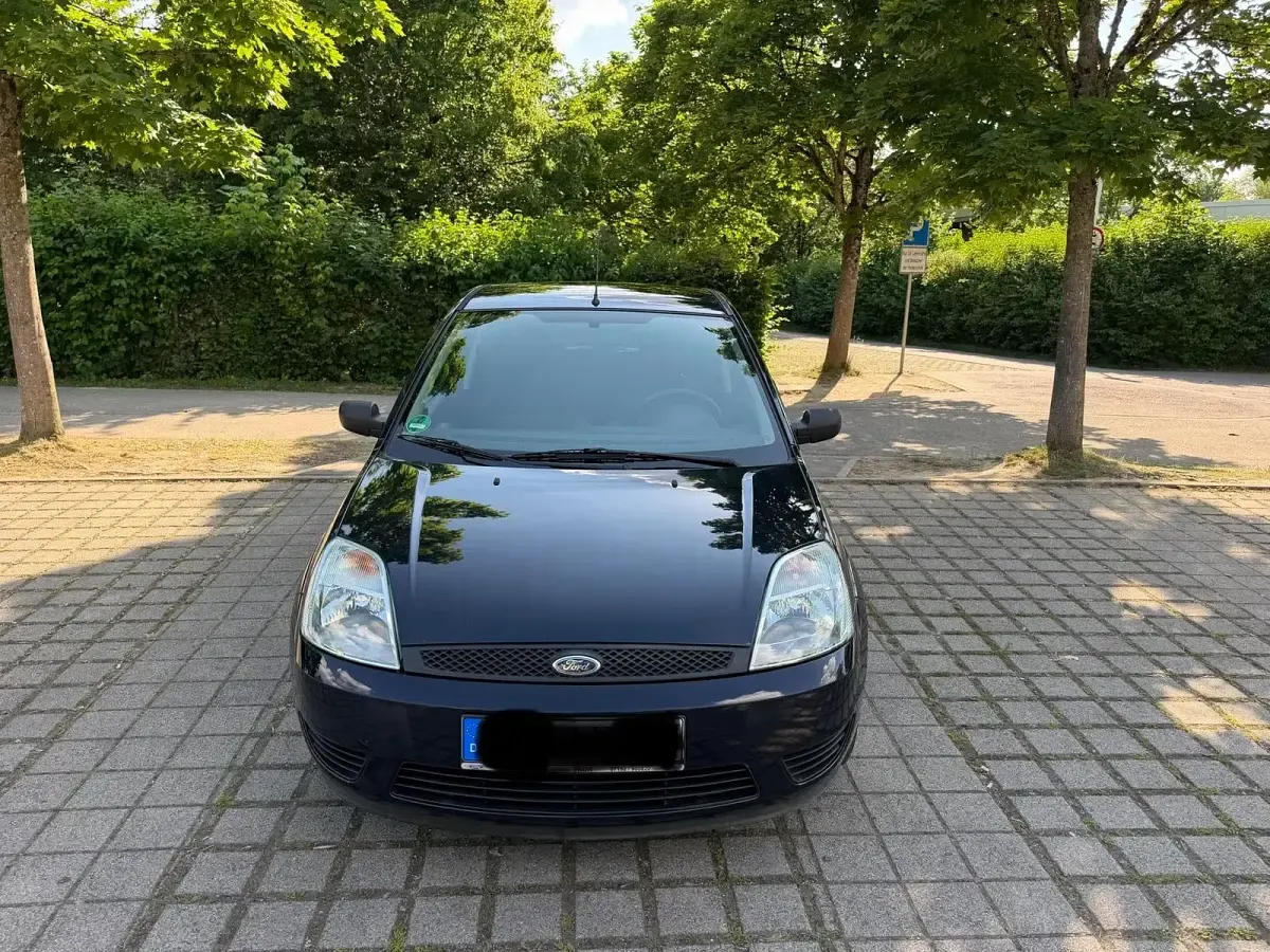 Gebraucht Ford Fiesta 60 PS (44 kW) 2005 Schwarz Kleinwagen