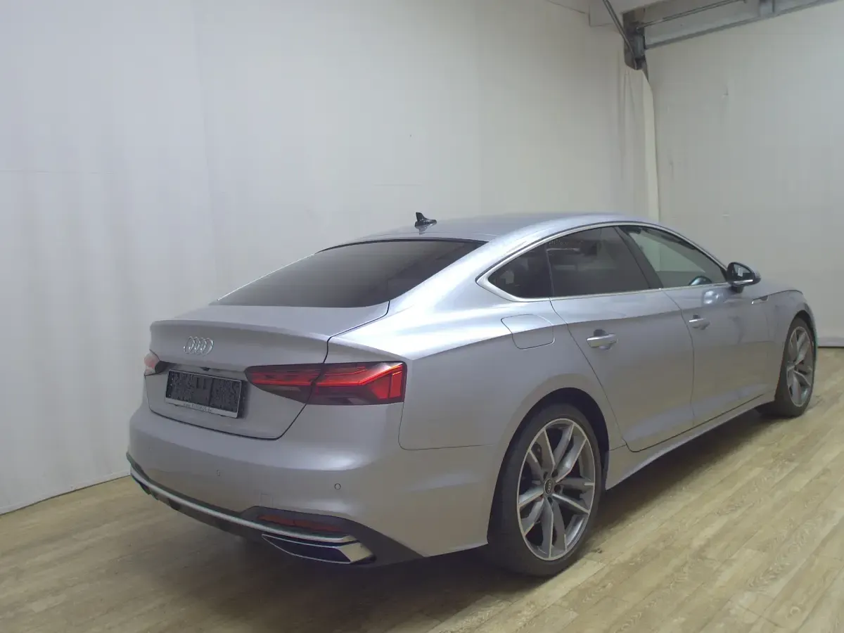 Gebraucht Audi A5 Sportback Advanced 163 PS (119 kW) 2022 Silber Kleinwagen