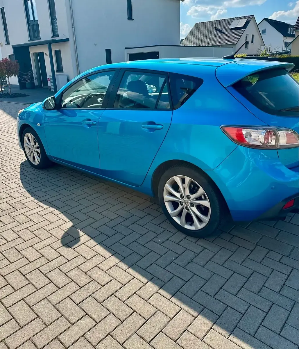 Gebraucht Mazda 3 High 150 PS (110 kW) 2011 Blau Limousine