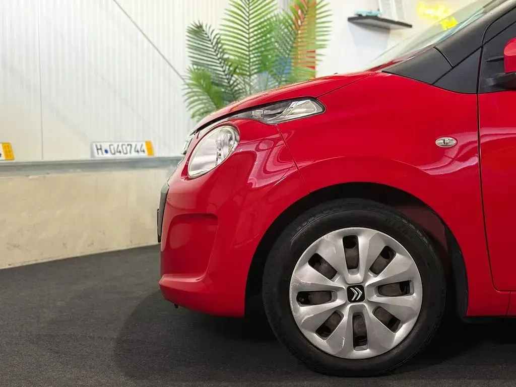 Gebraucht Citroën C1 Feel 82 PS (60 kW) 2015 Rot Kleinwagen