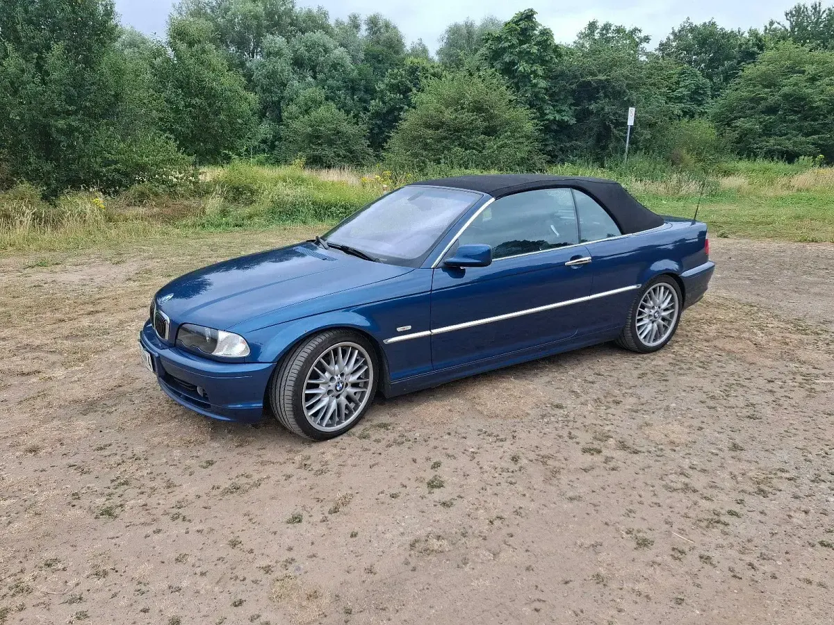 Gebraucht BMW 325 Cabriolet Performance 192 PS (141 kW) 2001 Blau Cabrio