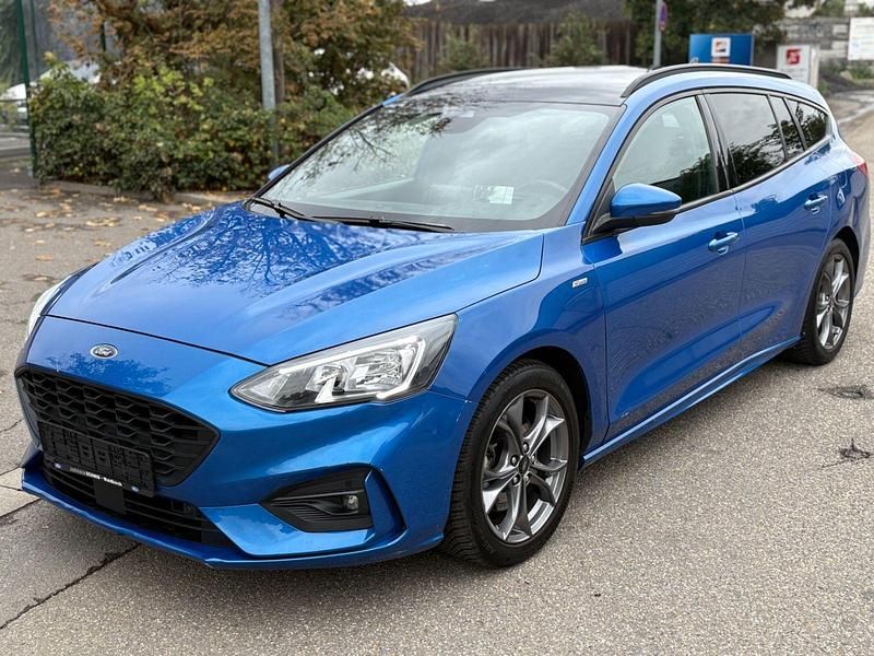 Blau Gebraucht 2021 Ford Focus ST-Line Kombi | 11.500 € (Etwas zu teuer) - Bild 1/4
