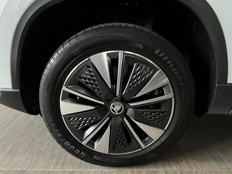 Gebraucht Skoda Karoq 150 PS (110 kW) 2022 Weiß SUV