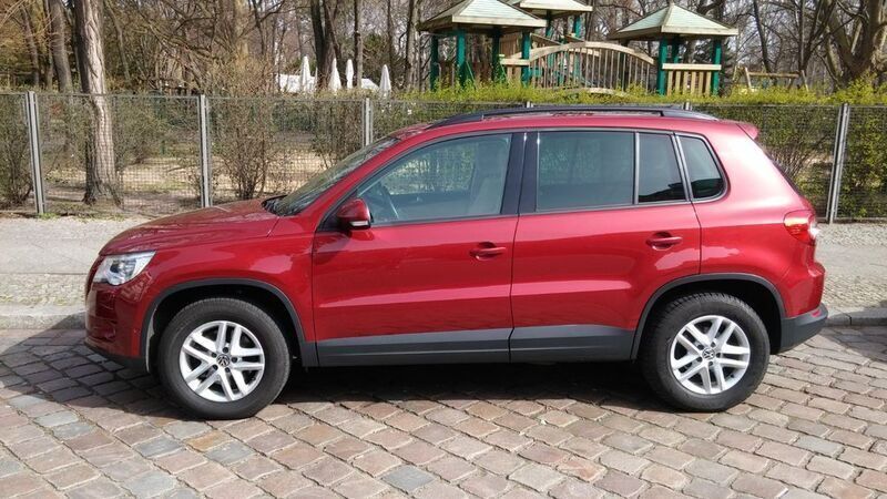 Rot Gebraucht 2010 VW Tiguan Sportline SUV | 8.999 € (Fairer Preis) - Bild 1/4