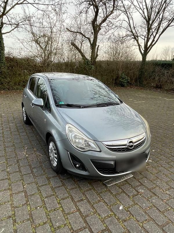 Gebraucht Opel Corsa Innovation 87 PS (63 kW) 2011 Silber Kleinwagen