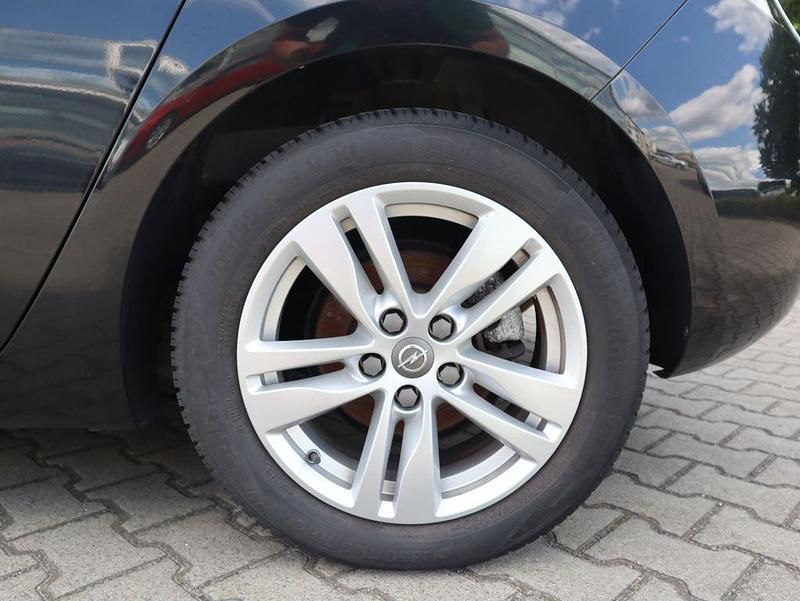 Gebraucht Opel Astra 131 PS (96 kW) 2021 Black metallic Limousine