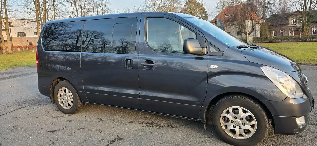 Gebraucht Hyundai H-1 173 PS (127 kW) 2016 Van / Kleinbus