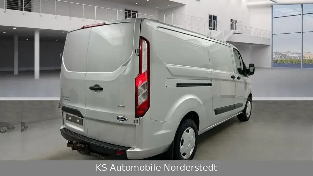 Gebraucht Ford Transit Custom 131 PS (96 kW) 2018 Silber Van / Kleinbus