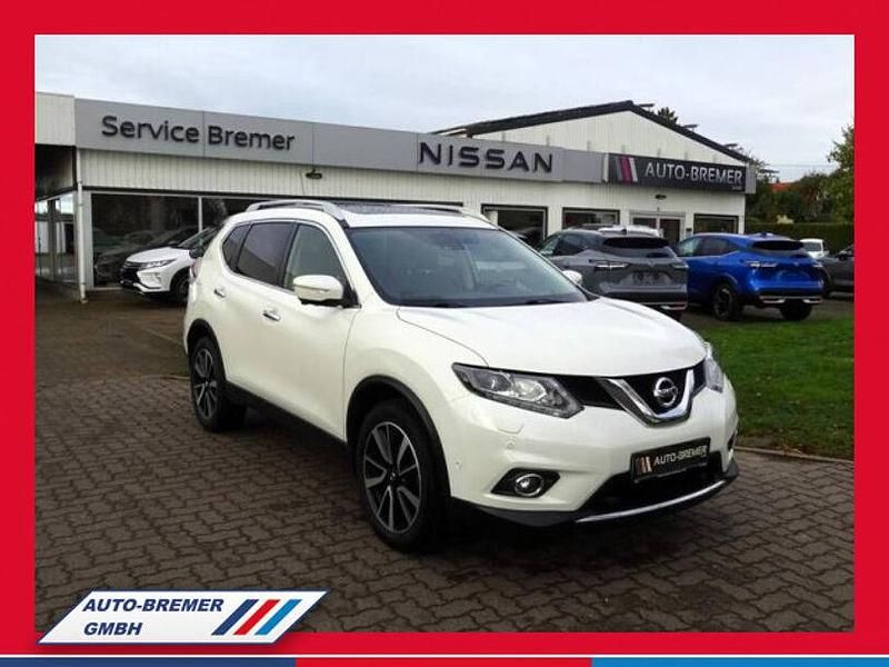 Weiß Gebraucht 2017 Nissan X-Trail Tekna SUV | 16.990 € (Fairer Preis) - Bild 1/4