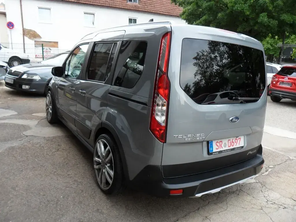 Gebraucht Ford Tourneo Active 120 PS (88 kW) 2021 Grau Van / Kleinbus