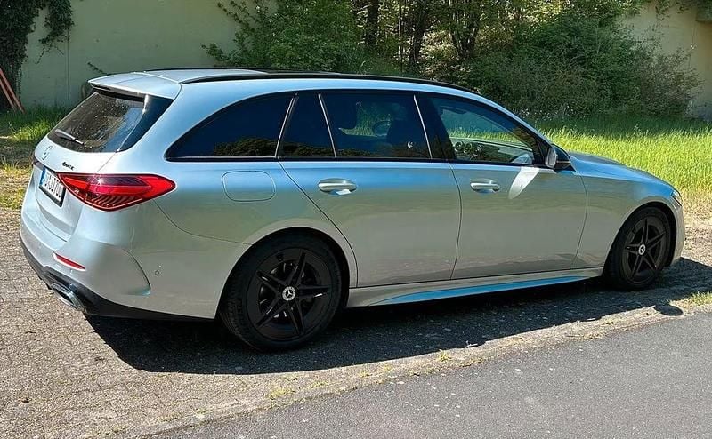 Gebraucht Mercedes C300 AMG 258 PS (189 kW) 2023 Silber Limousine