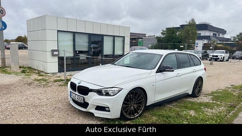 Weiß Gebraucht 2016 BMW 330 M Sport Kombi | 13.990 € (Superpreis) - Bild 1/4