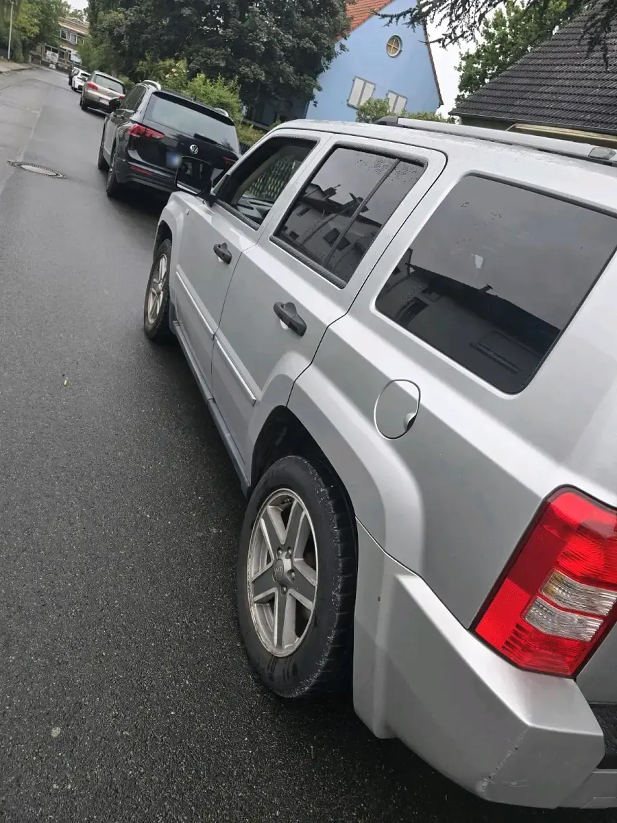 Gebraucht Jeep Patriot 170 PS (125 kW) 2008 Silber SUV