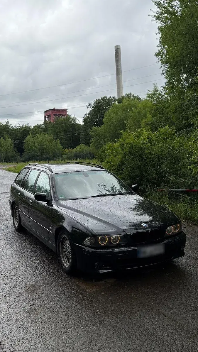 Gebraucht BMW 530 M Sport 193 PS (141 kW) 2001 Schwarz Kombi