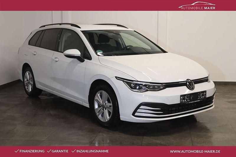 Gebraucht VW Golf VIII Life 150 PS (110 kW) 2021 Weiß Kombi
