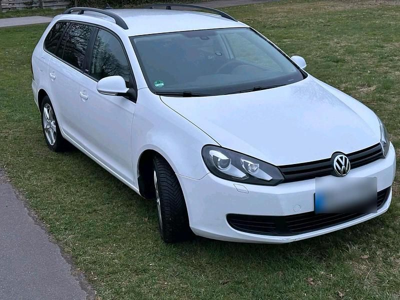 Gebraucht VW Golf VI Style 105 PS (77 kW) 2010 Weiß Kleinwagen