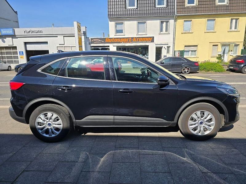 Gebraucht Ford Kuga 150 PS (110 kW) 2022 Schwarz SUV