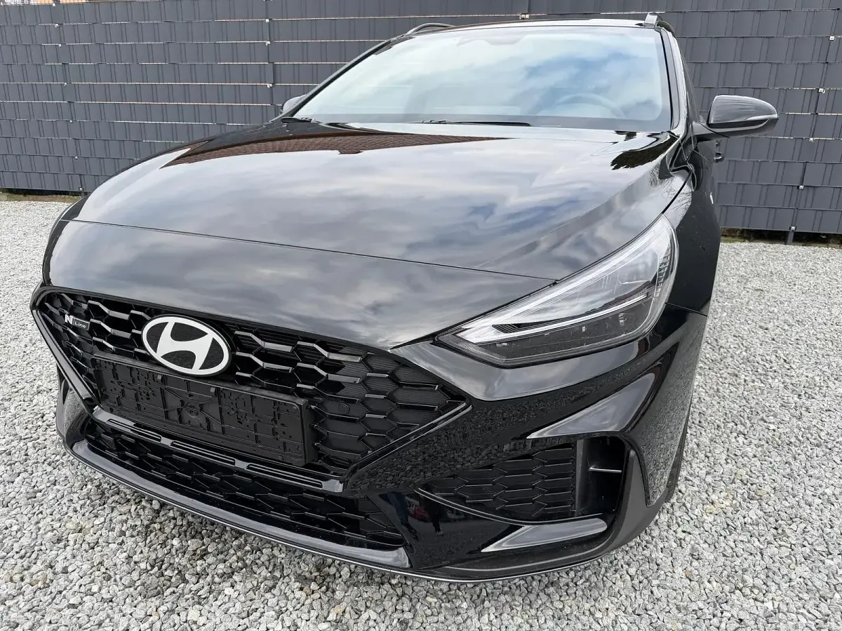 Neu Hyundai i30 N Line 150 PS (110 kW) 2026 Abyss black Kombi
