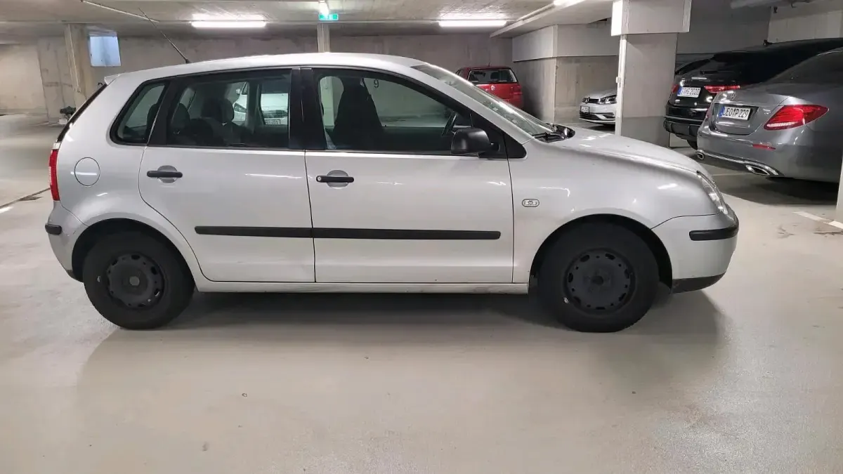 Gebraucht VW Polo 64 PS (47 kW) 2002 Grau Limousine