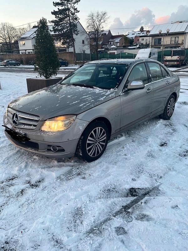 Gebraucht Mercedes C220 170 PS (125 kW) 2007 Beige Limousine