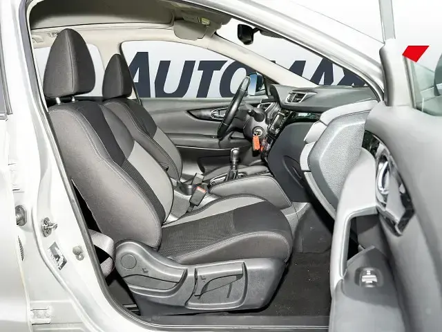 Gebraucht Nissan Qashqai N-Way 159 PS (116 kW) 2020 Diamond silver SUV