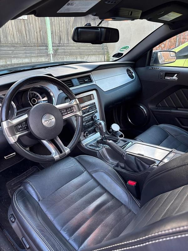 Gebraucht Ford Mustang GT Premium 420 PS (308 kW) 2013 Grau Coupé