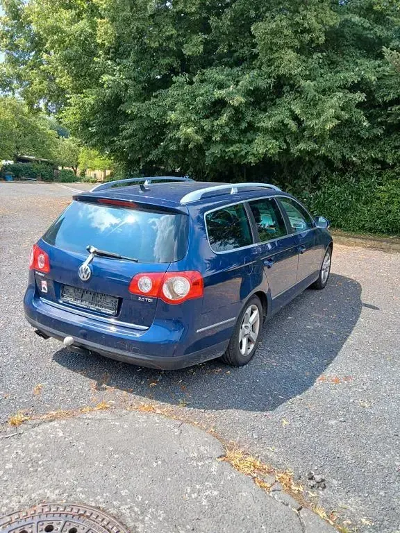 Gebraucht VW Passat 170 PS (125 kW) 2009 Blau Kombi