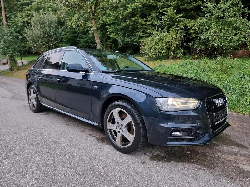 Gebraucht Audi A4 S-Line 245 PS (180 kW) 2015 Blau Kombi