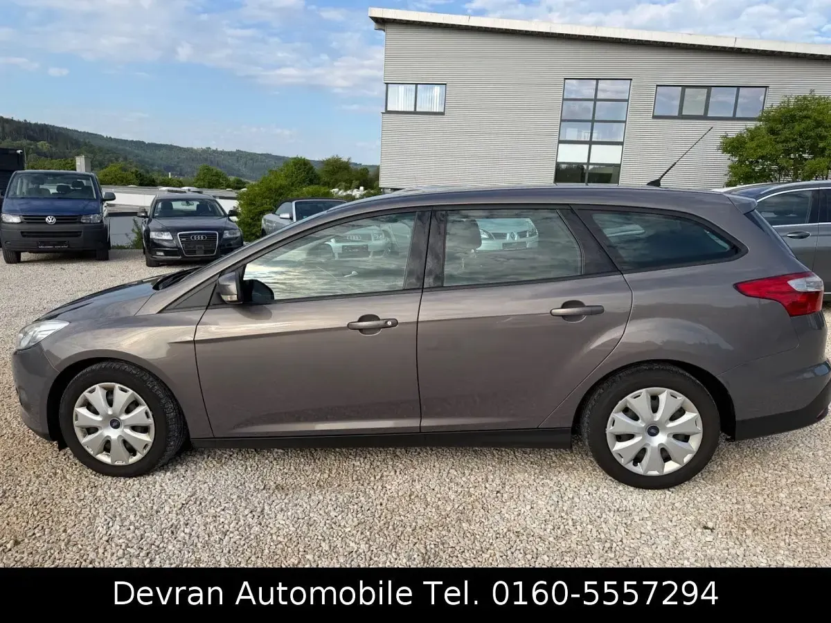 Gebraucht Ford Focus Trend 116 PS (85 kW) 2014 Grau Kombi