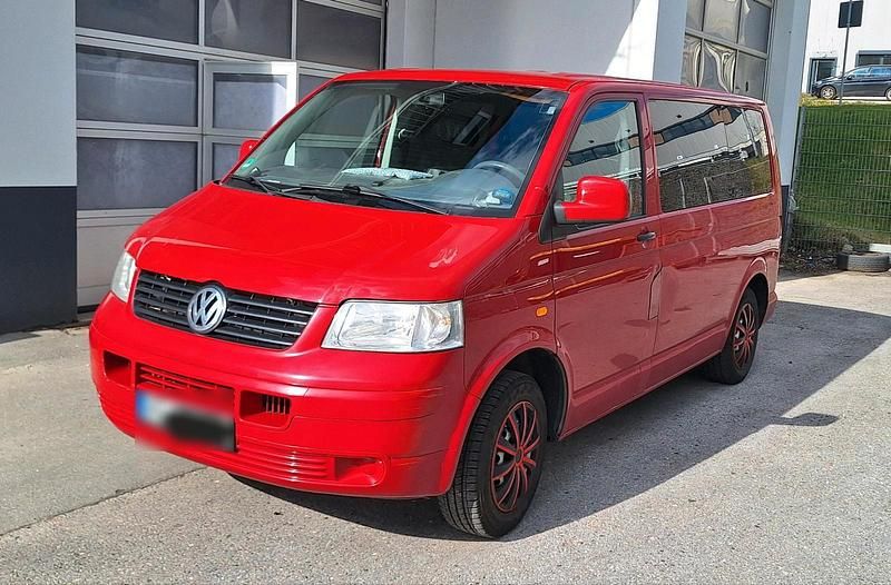 Gebraucht VW T5 105 PS (77 kW) 2006 Rot Van